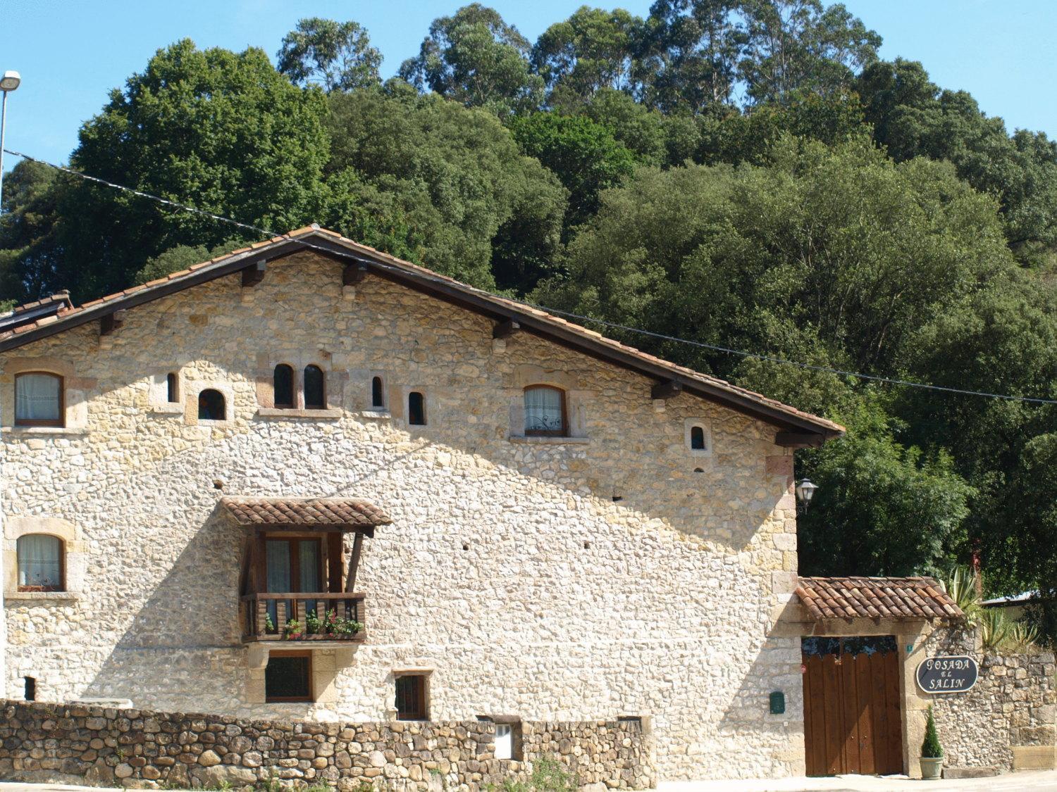 ホテル Posada El Salin Muñorrodero エクステリア 写真